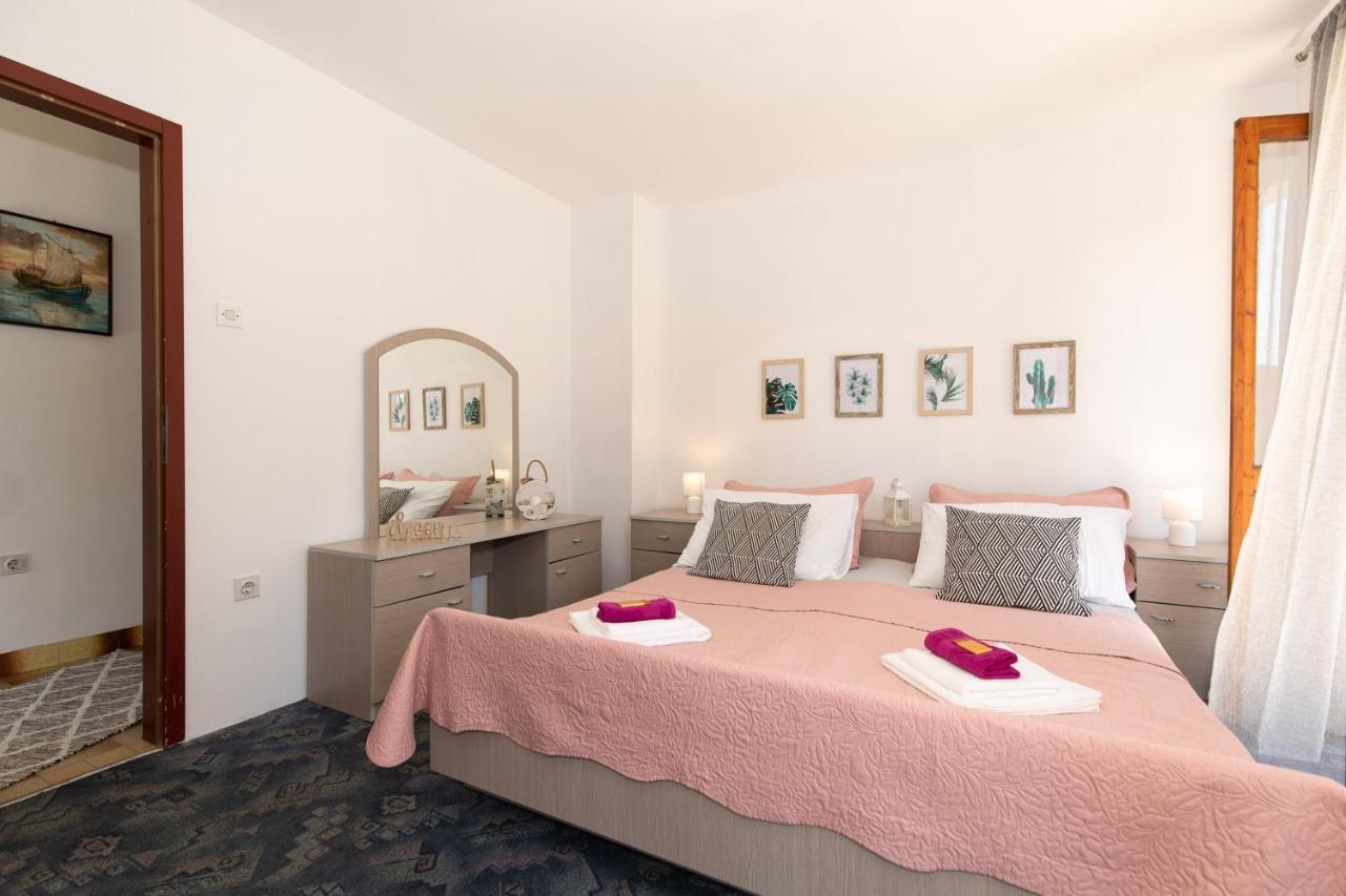 Apartment Lora ツリクヴェニツァ エクステリア 写真